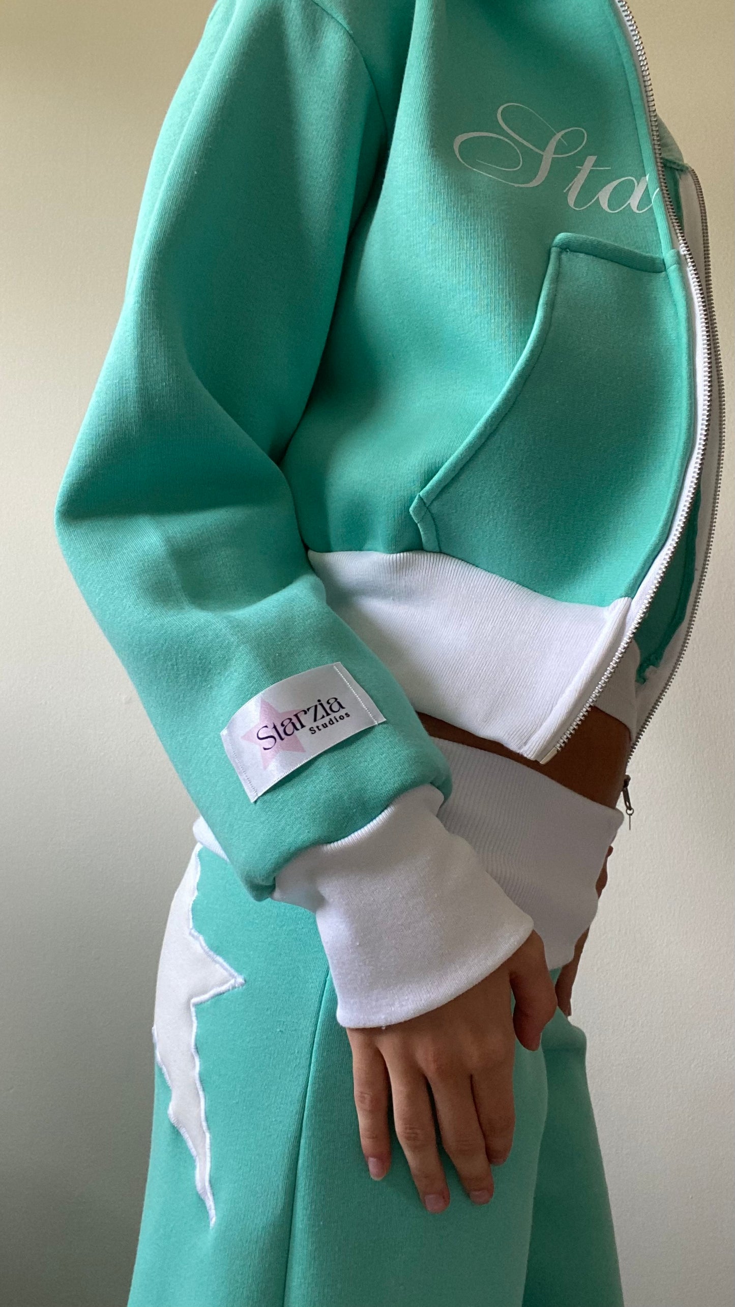 Starzia cropped zip up in teal