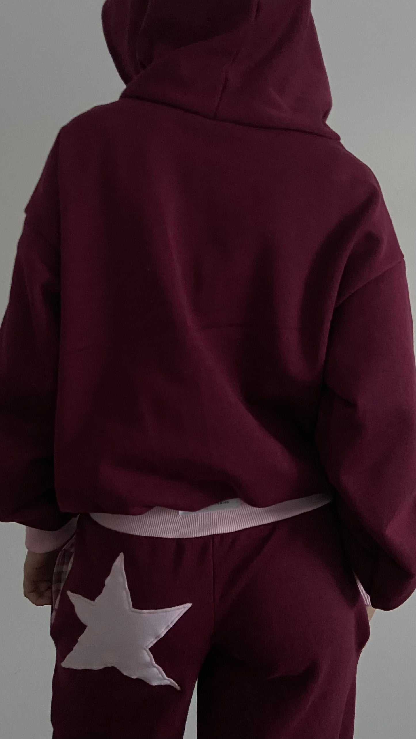 star hoodie in burgundy/pink
