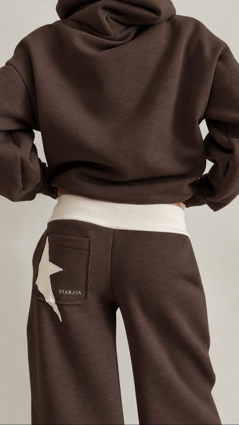 Slower days joggers in chocolate brown