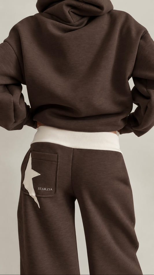 Slower days joggers in chocolate brown