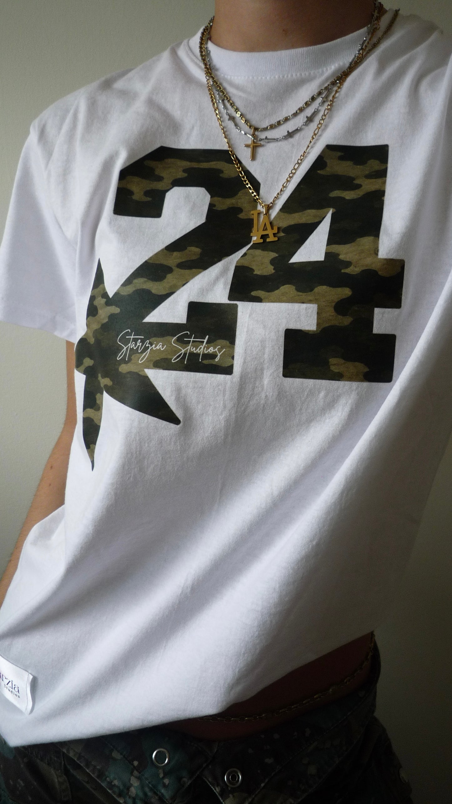 ‘24’ Starzia T-shirt